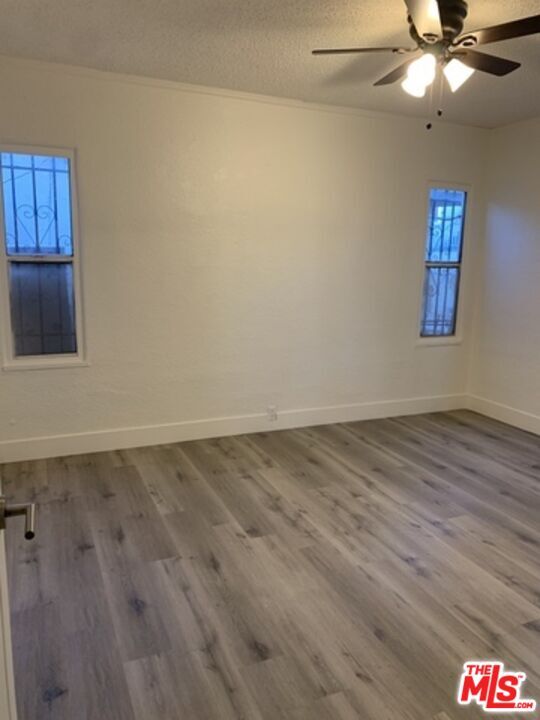 Building Photo - 627 W 79th St