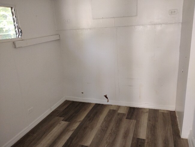 Building Photo - 1018 June Terrace