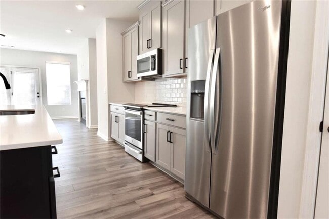 Building Photo - 809 Cameron Trl