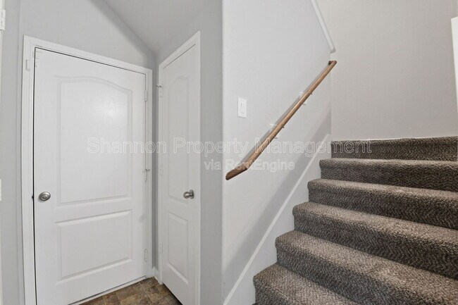 Building Photo - 17142 Amarose Dr