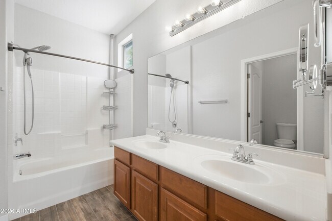 Building Photo - 4248 S Mariposa Dr