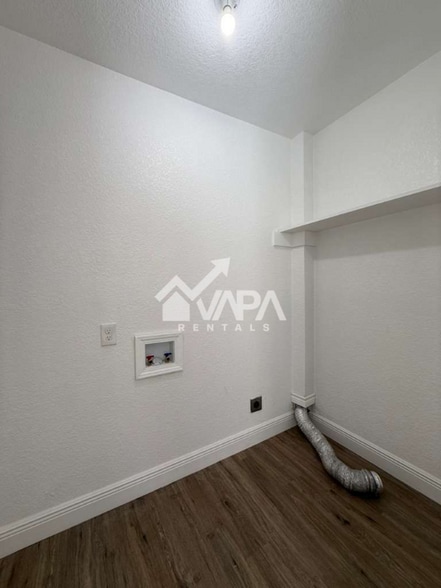 Building Photo - 5535 Indian Desert St