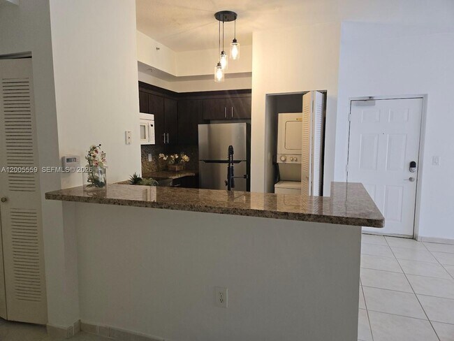 Building Photo - 7260 NW 114th Ave