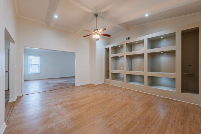 Building Photo - West Torrance 4 bedroom 2 bath