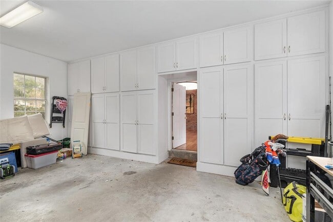 Building Photo - 11121 NW 15th Pl