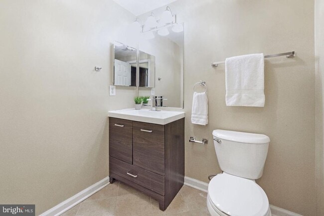 Building Photo - 3433 Belleplain Ct