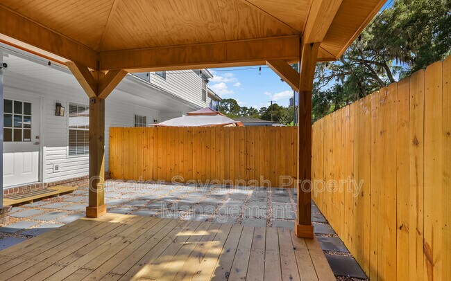 Building Photo - 11903 Apache Ave