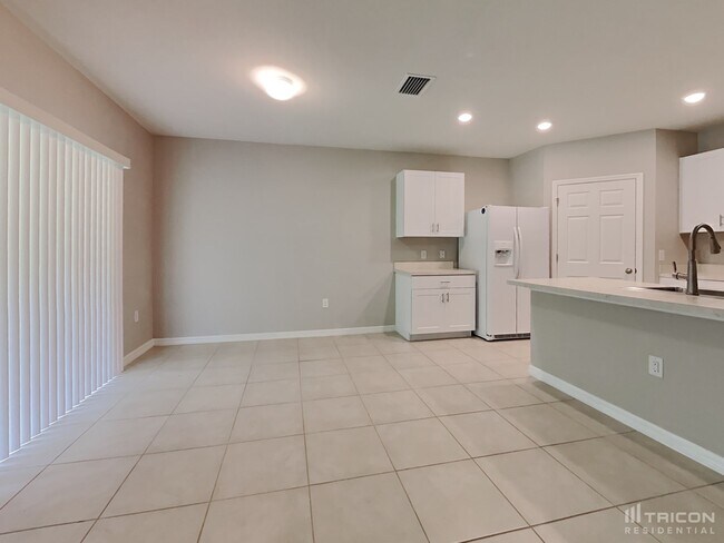 Building Photo - 27944 Arrowhead Cir