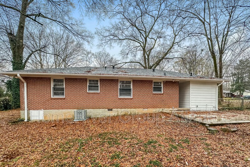 Building Photo - 506 Shady Ln Dr