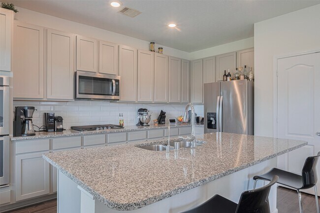 Building Photo - 1714 Clifton Hills Ln