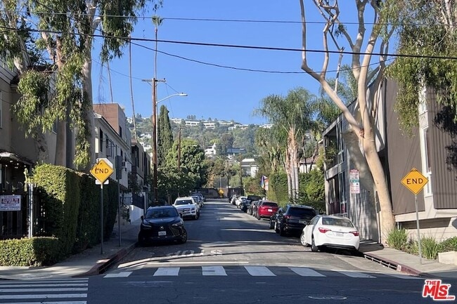 Building Photo - 8960 Cynthia St