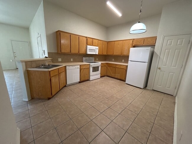 Building Photo - 207 Dale Earnhardt Dr