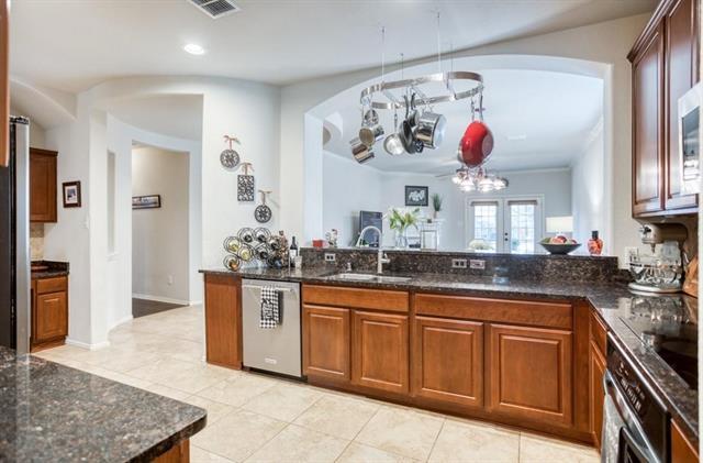 Building Photo - 11550 Henderson Dr