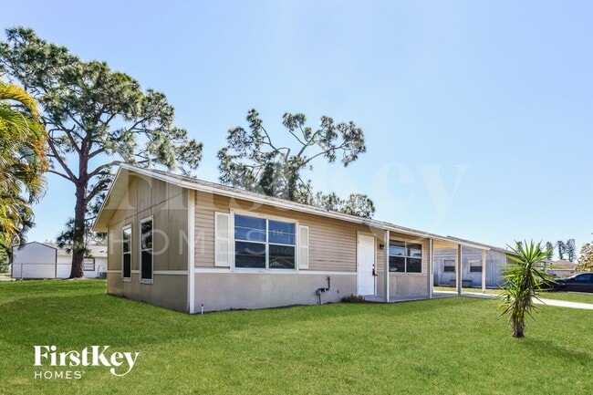 Building Photo - 10727 Figtree Ct