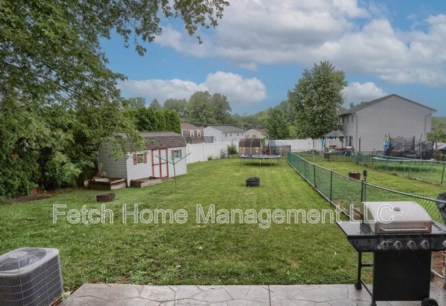 Building Photo - 143 Northwood Ct