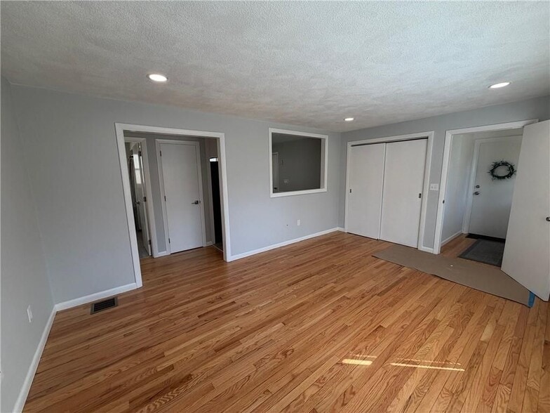 Building Photo - 209 Hatchery Rd