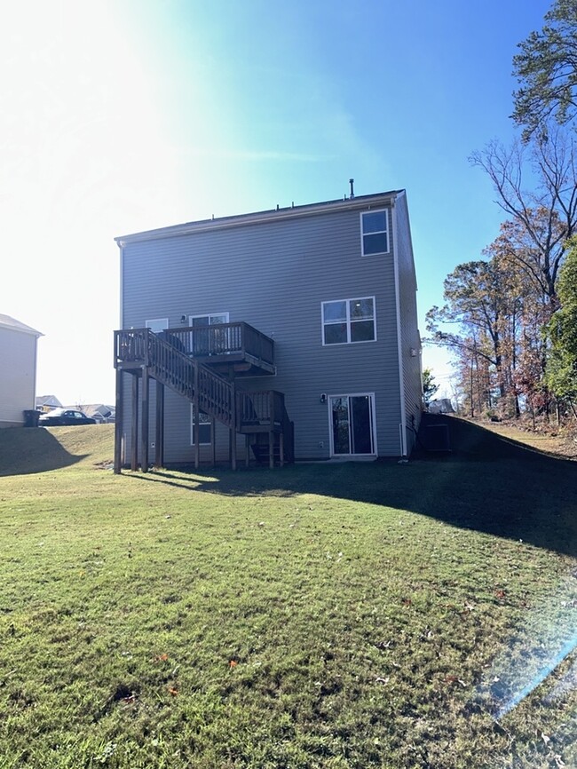 Building Photo - Beautiful Home in Piedmont