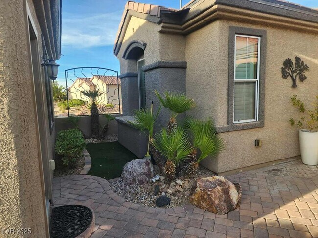 Building Photo - 2934 Maffie St