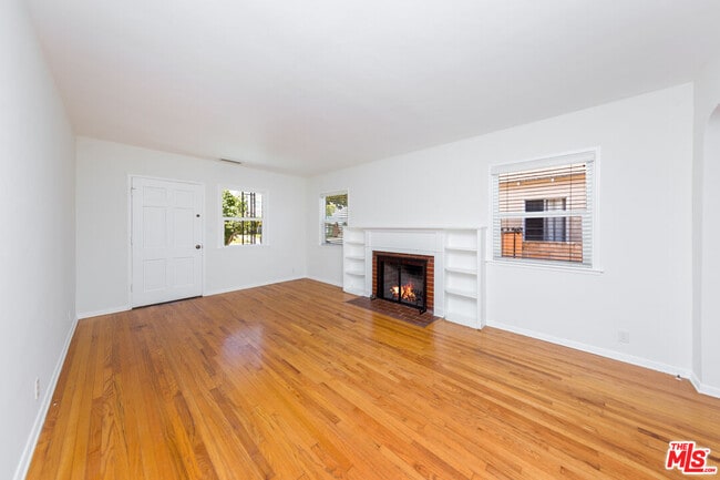 Building Photo - 6506 W 82nd St