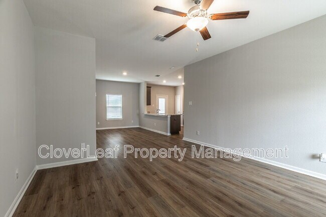 Building Photo - 9118 Bennett Frst