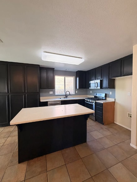 Building Photo - 15309 La Palma Way