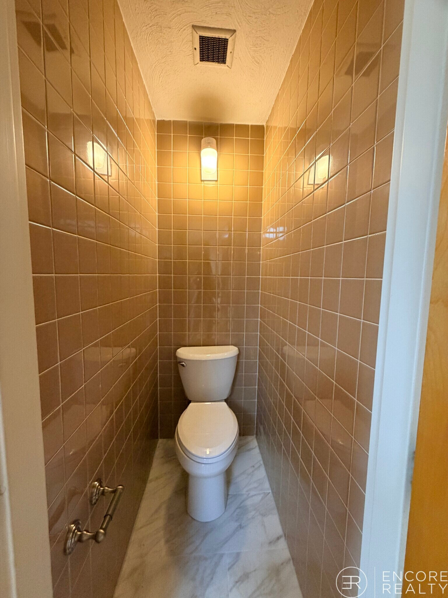 Building Photo - 1110 Commonwealth Ave