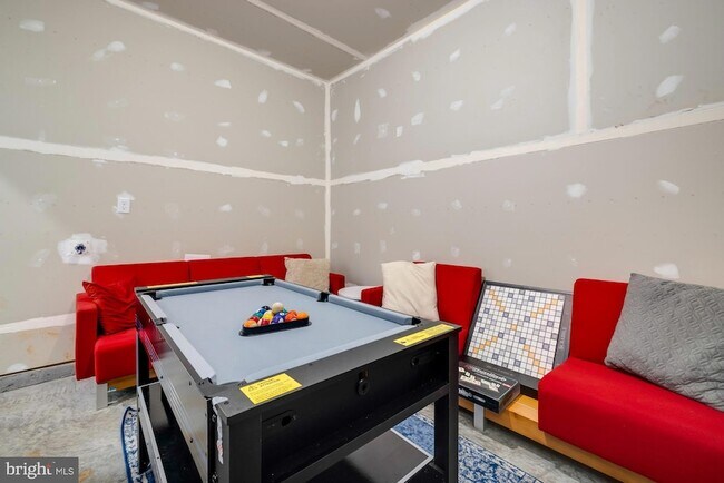 Building Photo - 262 Allison Dr