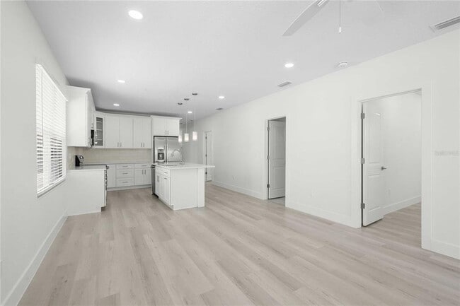 Building Photo - 2203 N Blvd