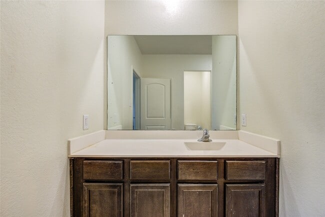 Building Photo - 3001 Iron Woods Dr