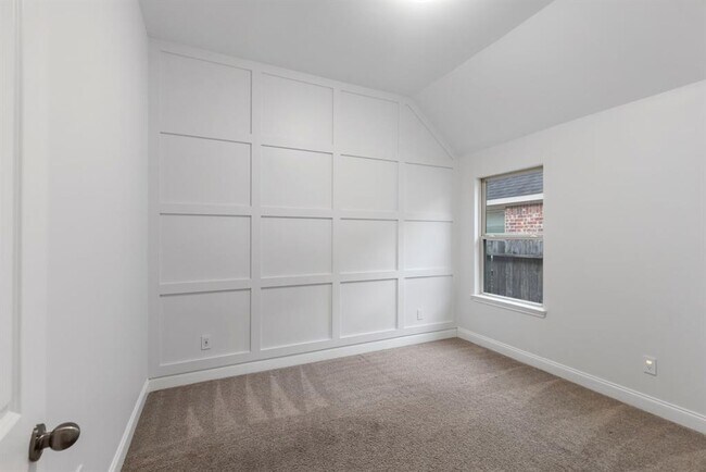 Building Photo - 1315 Cameron Park Ln