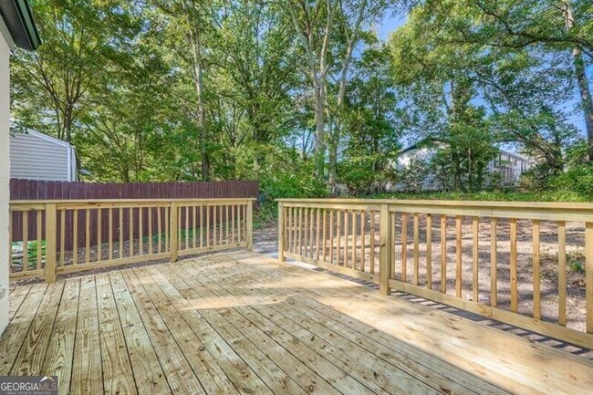 Building Photo - 3099 Delowe Dr