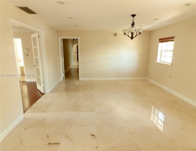 Building Photo - 6384 SW 31st St