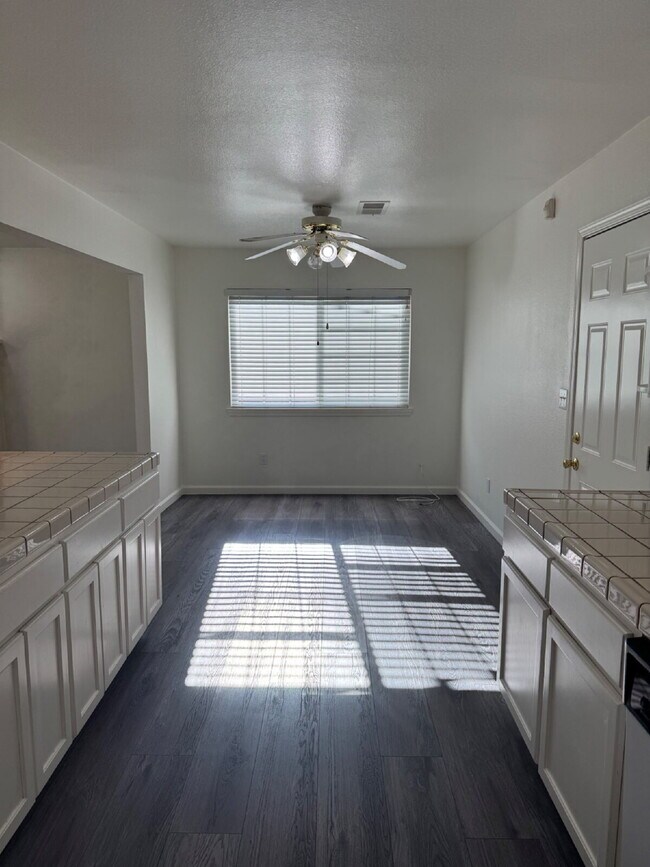 Building Photo - MOVE IN SPECIAL $500 off the rent for the ...