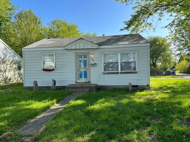 Building Photo - 2 bed 1 bath