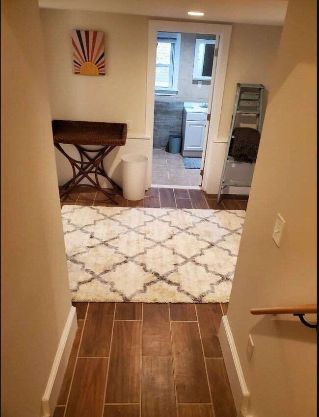 Building Photo - 41 S Dover Ave