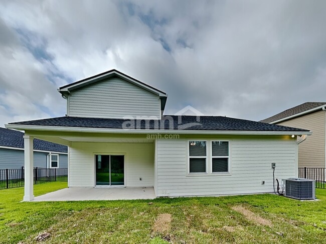 Building Photo - 347 Banyan Frst Dr