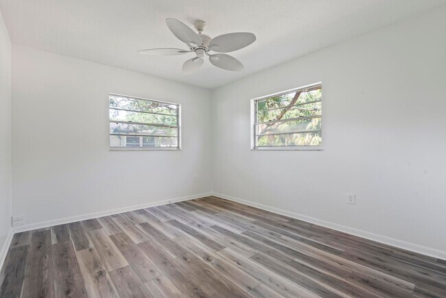 Building Photo - 1335 S Flagler Ave