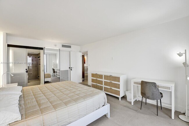 Building Photo - 5555 Collins Ave