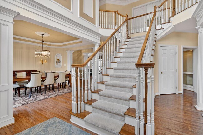 Building Photo - 401 Hilton Head Ct