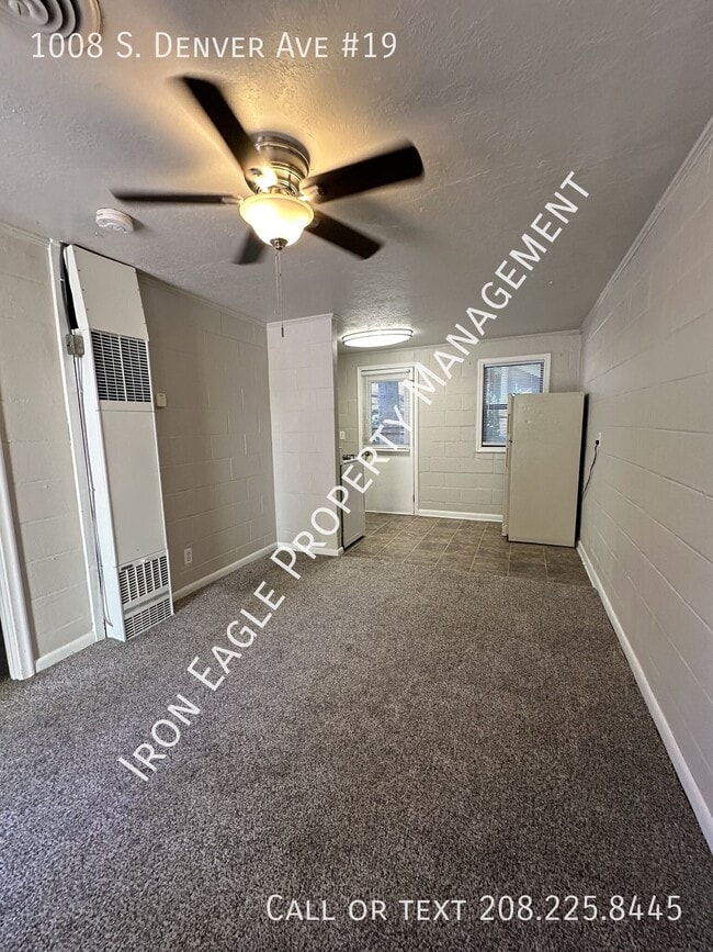 Building Photo - 1008 S Denver Ave