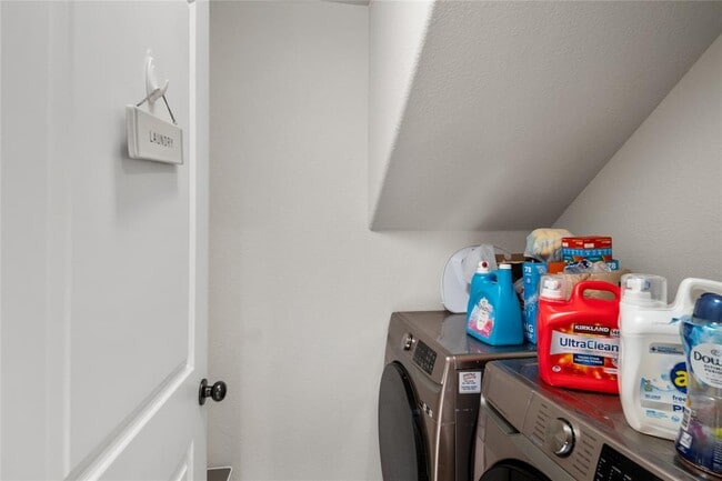 Building Photo - 17332 Gabbro Dr