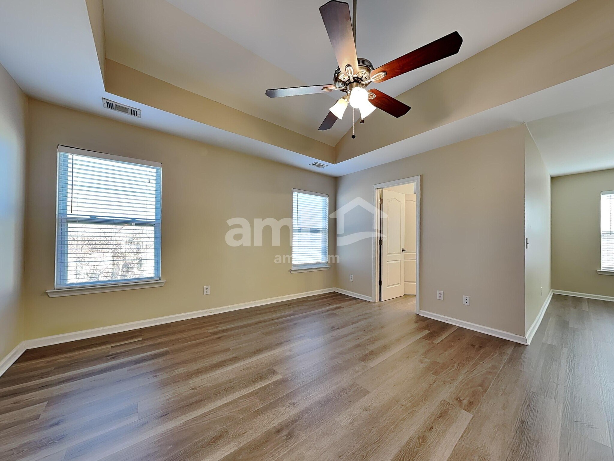 Building Photo - 515 Flat Rock Ter