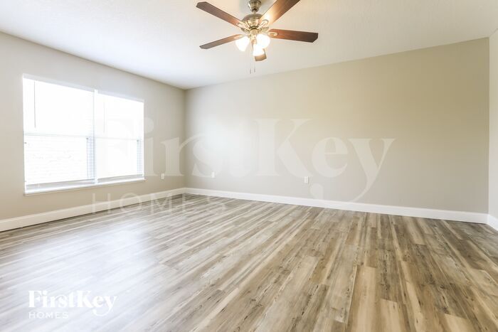 Building Photo - 4997 Cromey Rd