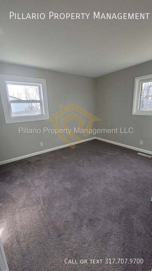 Building Photo - 2832 Manlove Ave