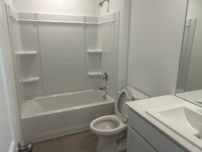 Building Photo - 18506 Autumn Hts Ln