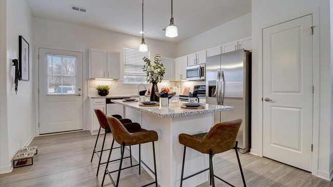 Building Photo - Avanterra Queen Creek