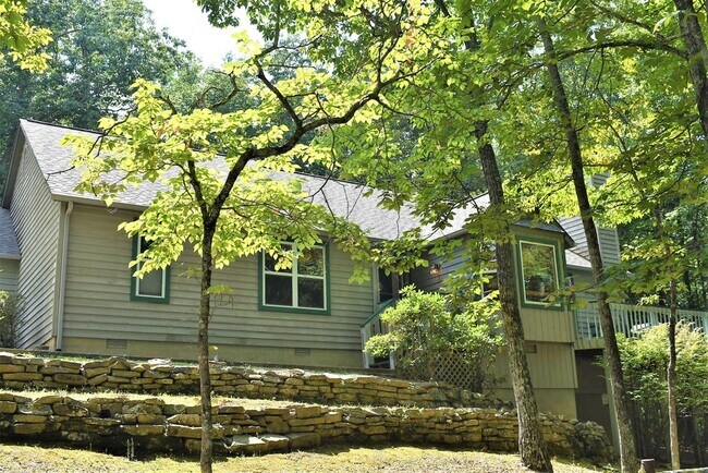 Building Photo - 140 Havenridge Cir