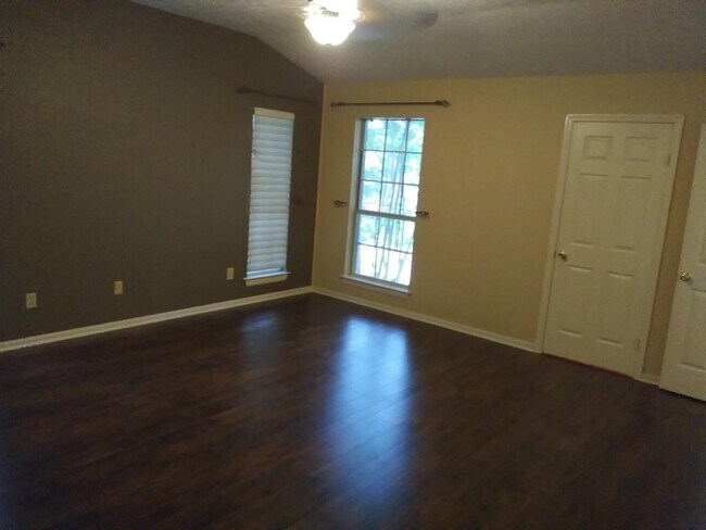 Building Photo - 7626 Almond Springs Dr