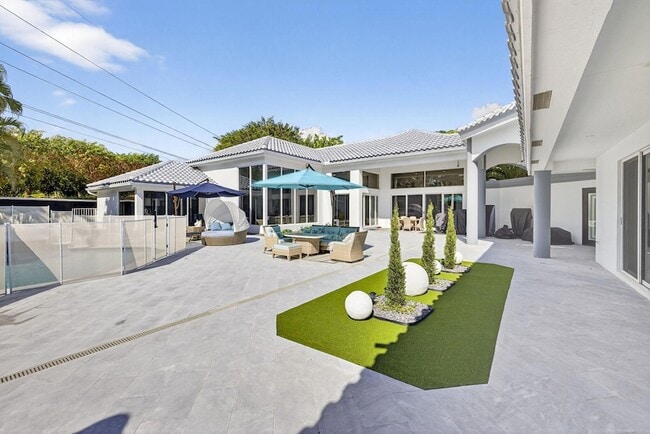 Building Photo - 2673 NW 64th Blvd