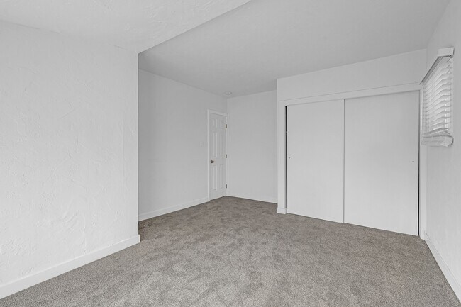 Building Photo - 3052 Burton Ave